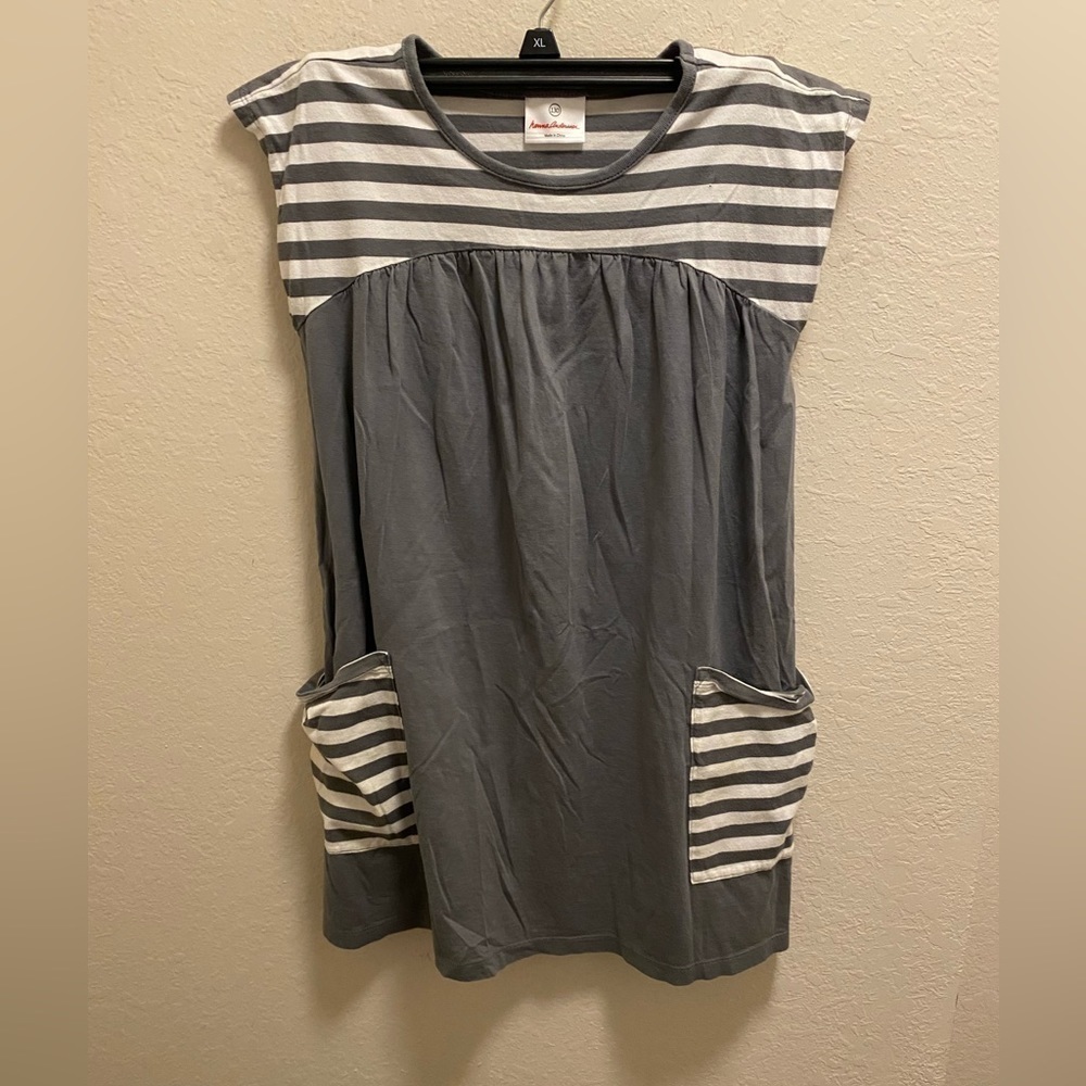 Hanna Andersson Grey And White Striped Dress With Front Pockets Size 8